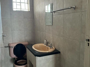 Farm & Agricultural Land